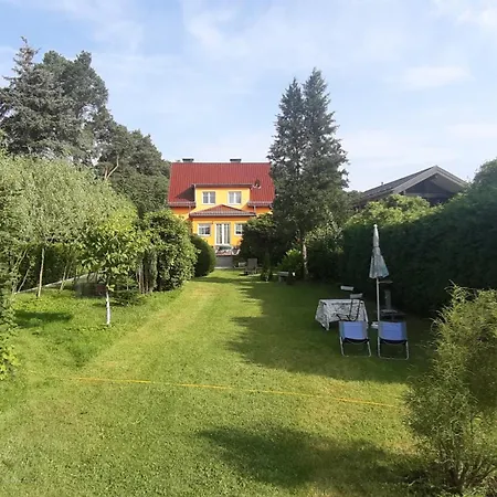 Remise Am Zemminsee Apartment *